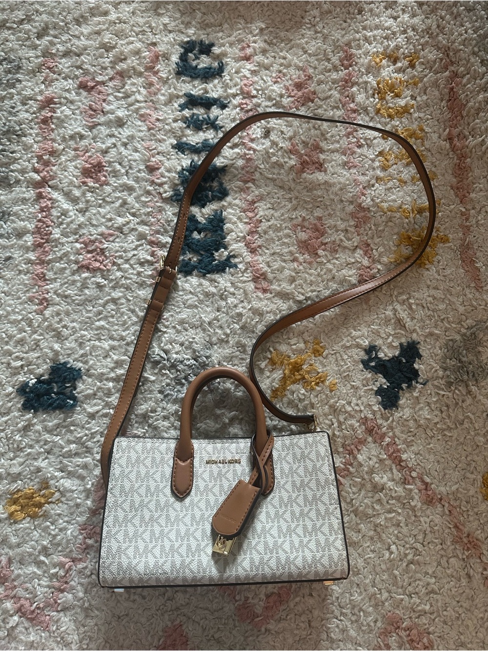 Michael Kors Scarlett Mini Extra-Small Logo Crossbody Bag in Acorn/White - Picture 2 of 6